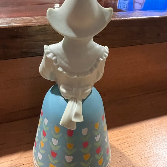 Avon Vintage Dutch Maid Bottle Empty - Picture 3 of 6